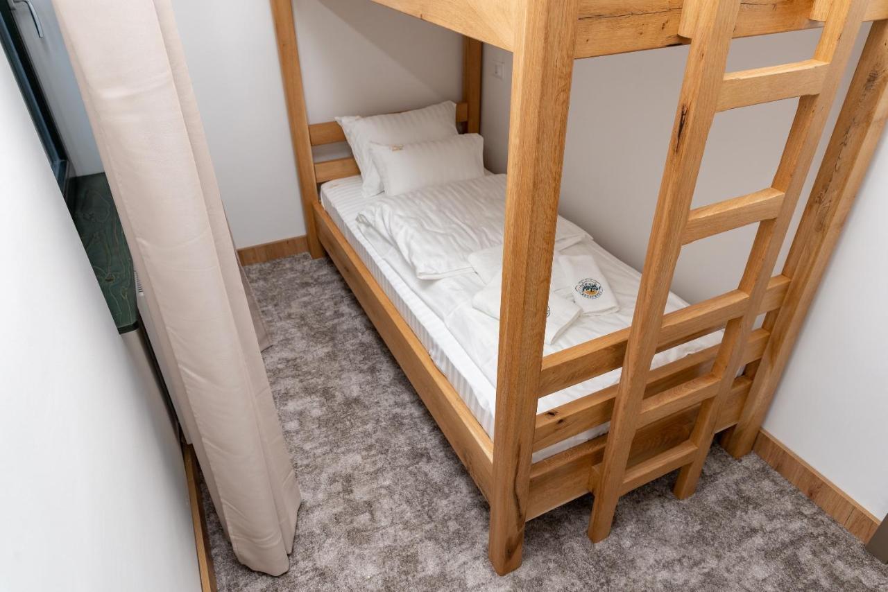 Hotel Forest Пале Екстериор снимка
