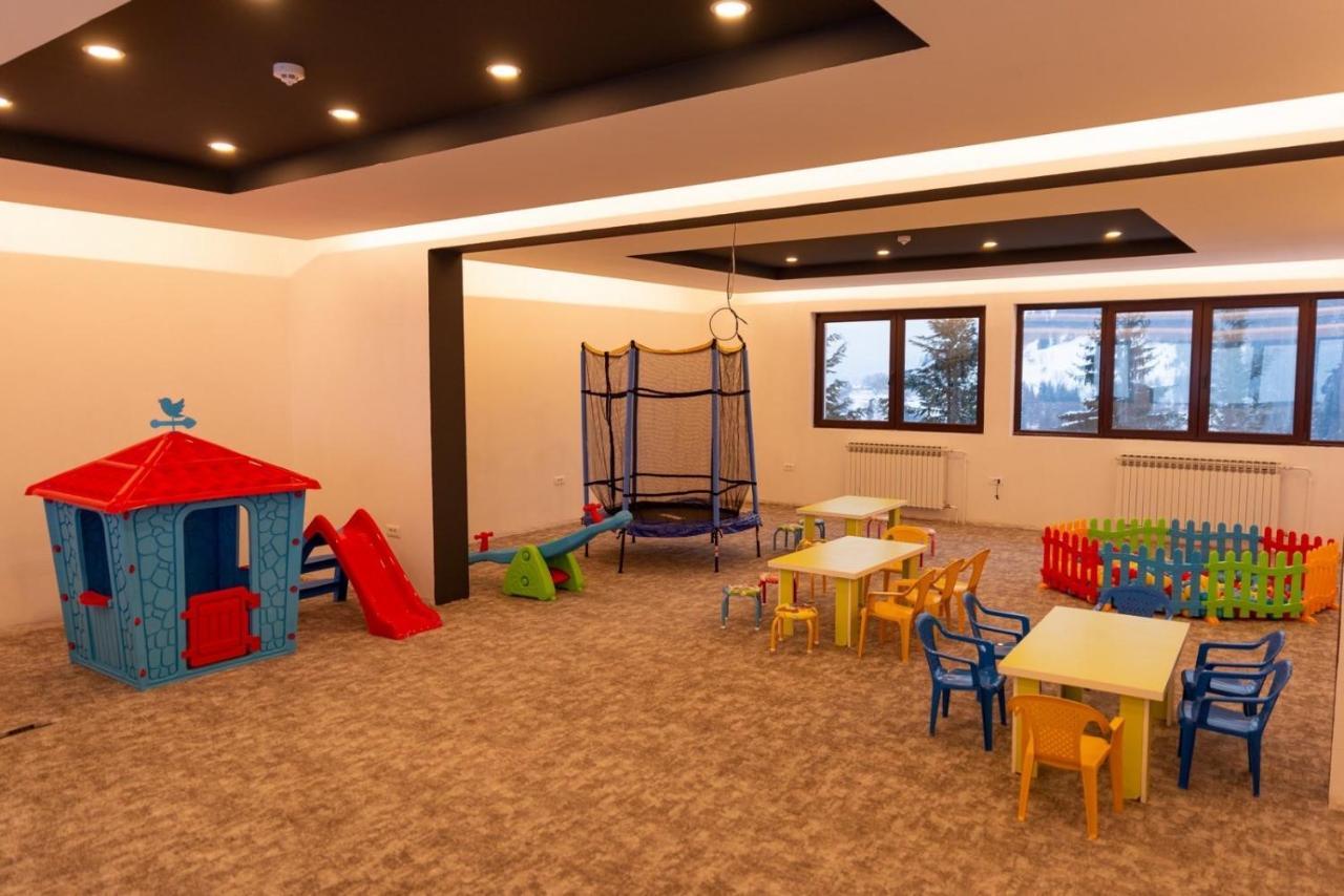 Hotel Forest Пале Екстериор снимка