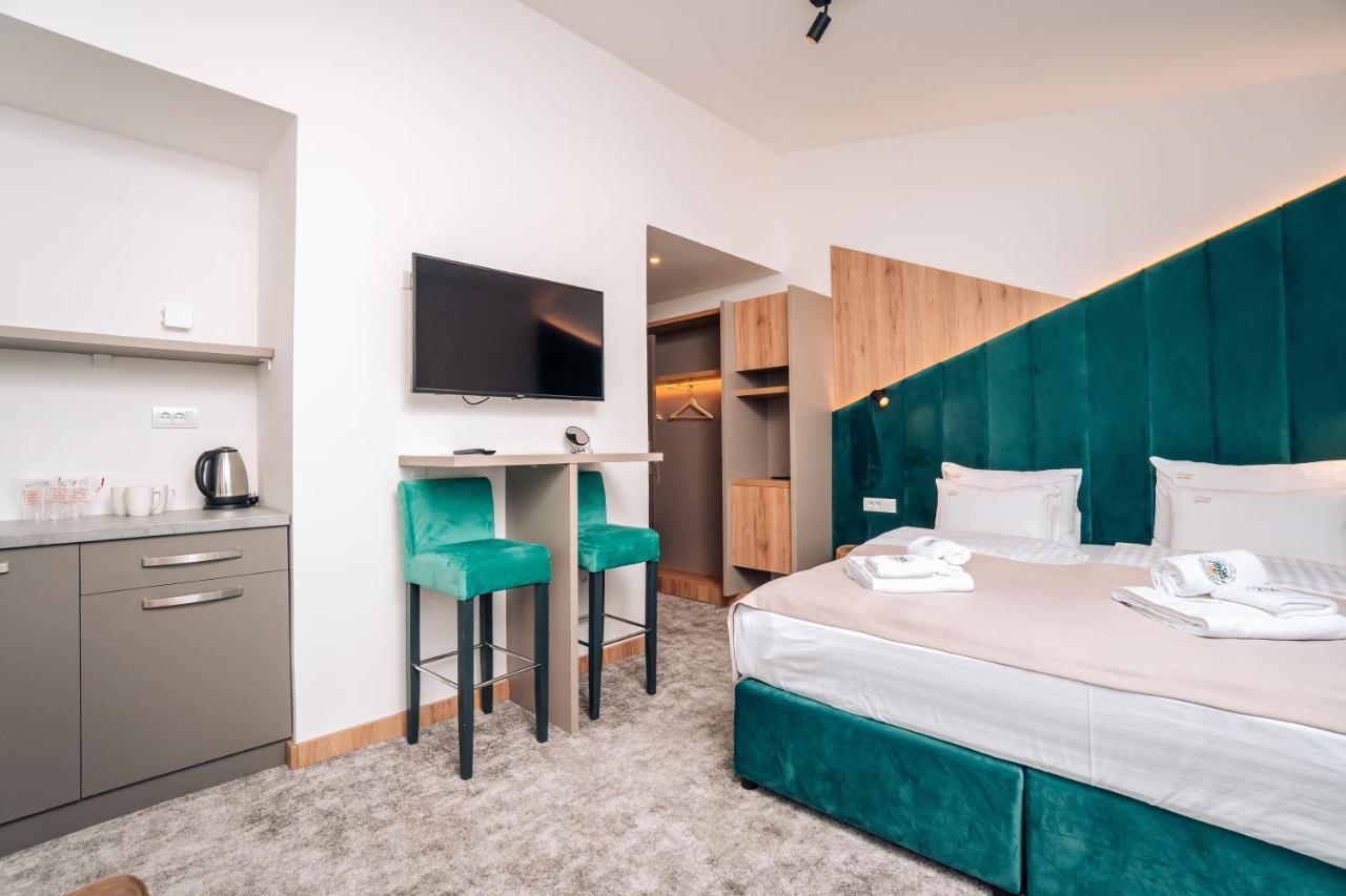 Hotel Forest Пале Екстериор снимка