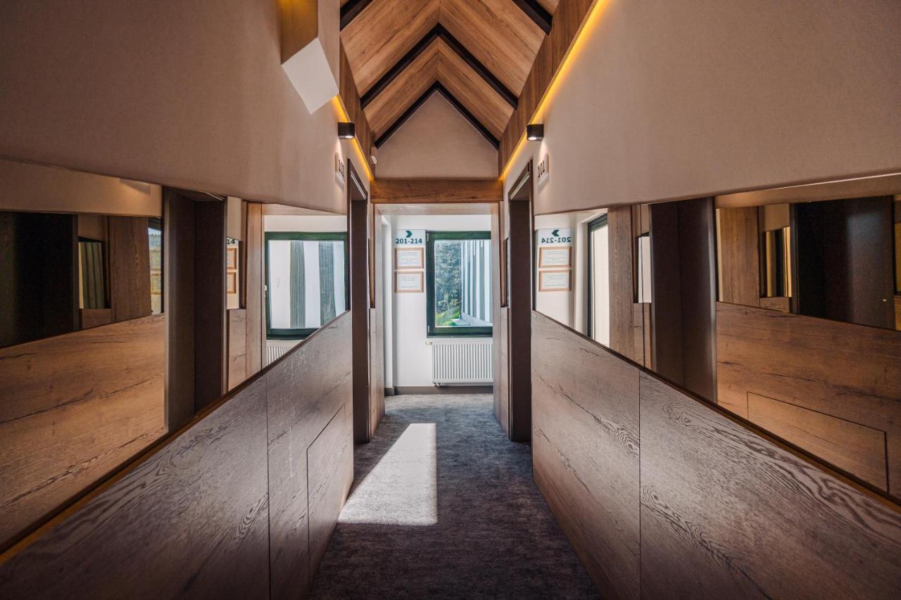 Hotel Forest Пале Екстериор снимка